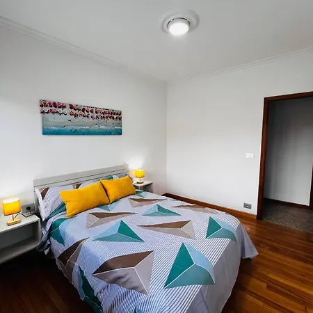 Cozy 2 Bedroom In Apartmán *